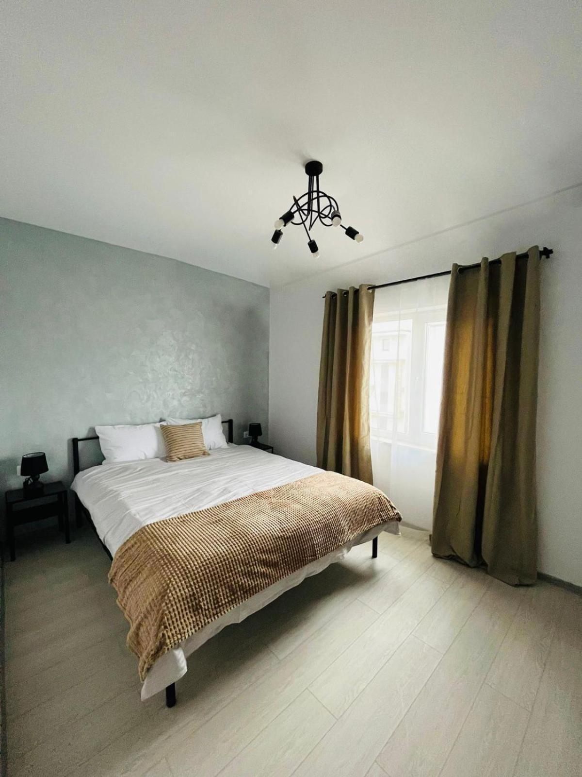 Amurresidence 51 Sauna Barbeque Parking Iasi Bagian luar foto